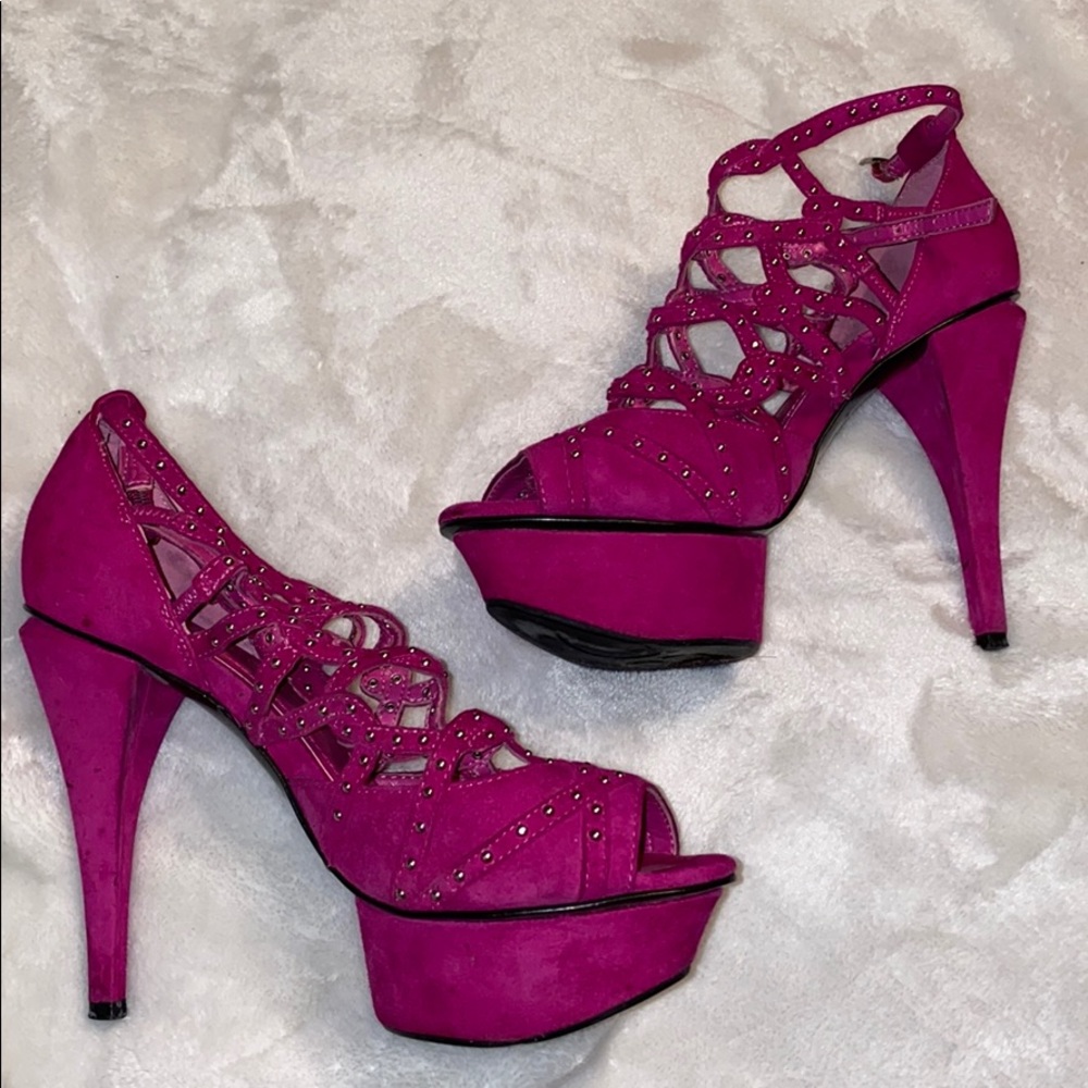 BCBG Fucsia studded heels